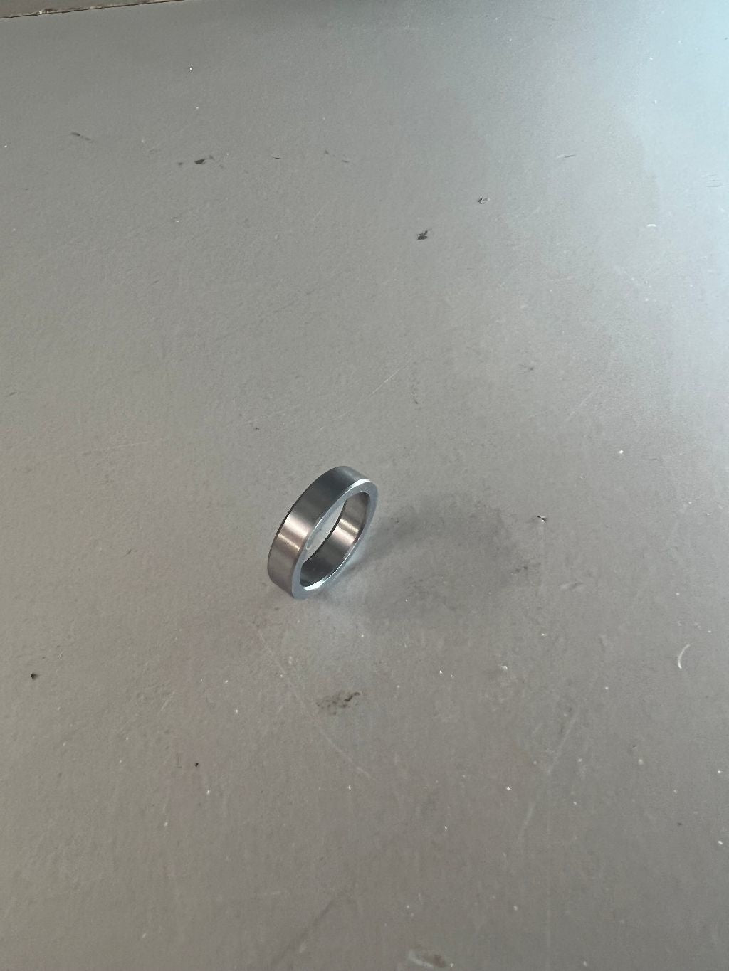 Anello in acciaio con fusibile promozionale Croc 17x5mm