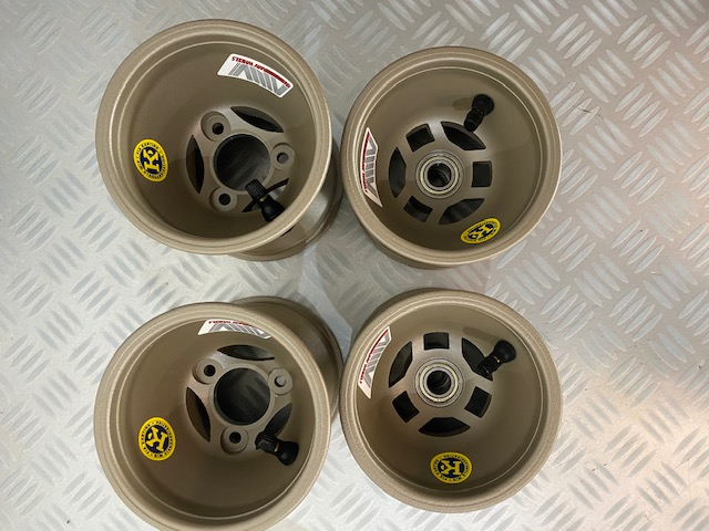Set di cerchi mini in magnesio AMV 110/140