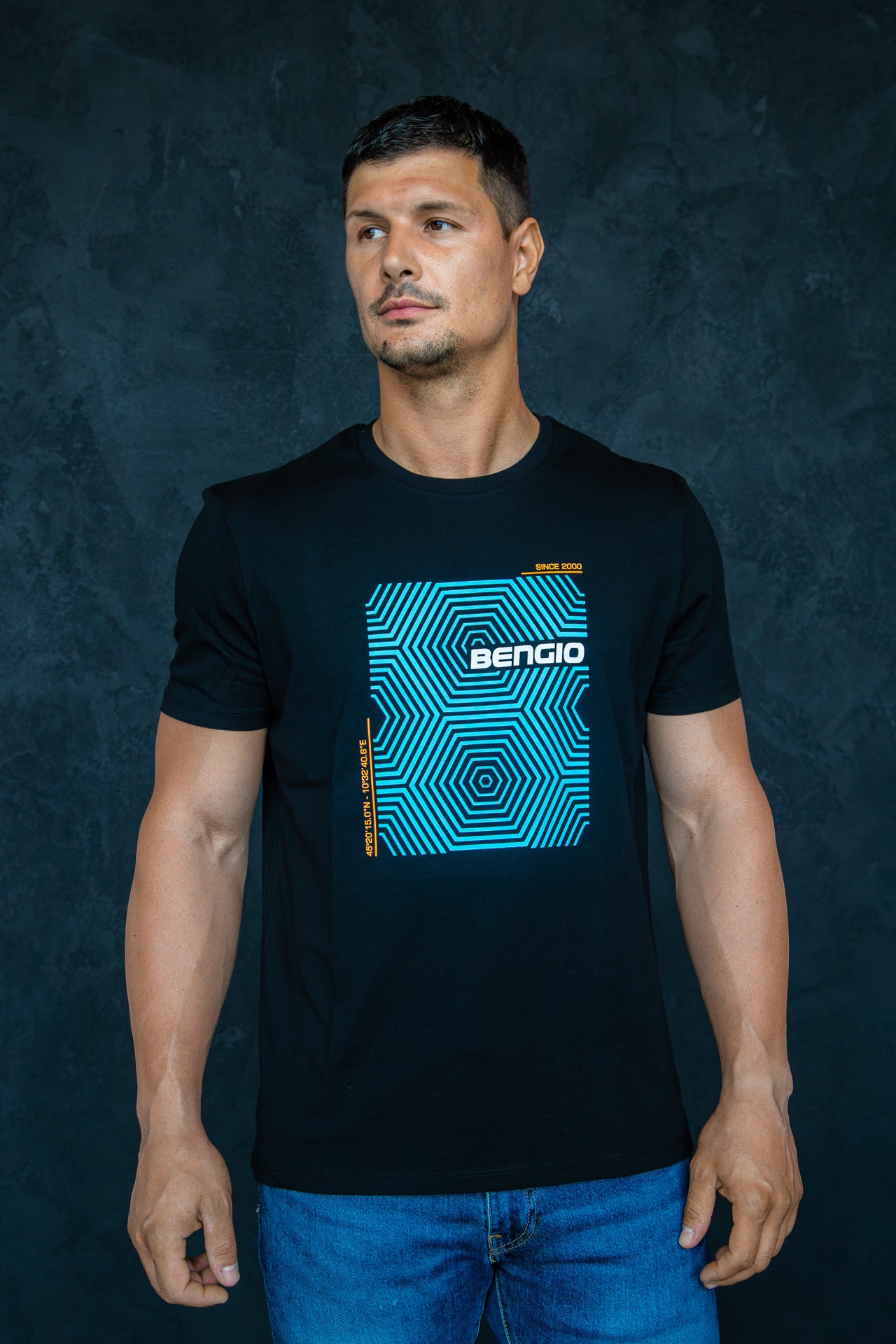 T-shirt Bengio nera/blu 100% biologica Taglia L