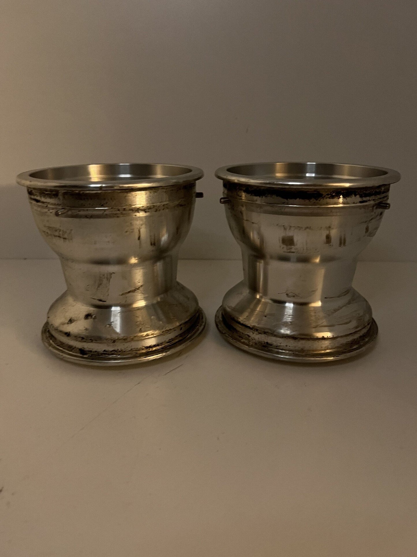 Cerchi anteriori in alluminio DWT Douglas usati con cuscinetti da 17 mm