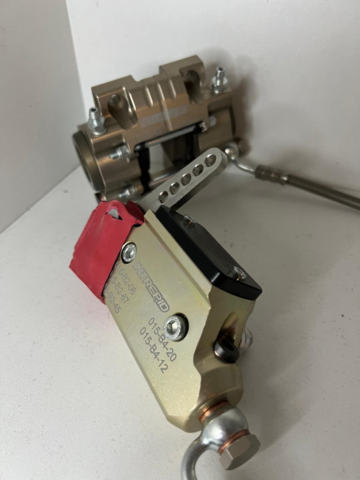 Set pompa freno + pinza Intrepid
